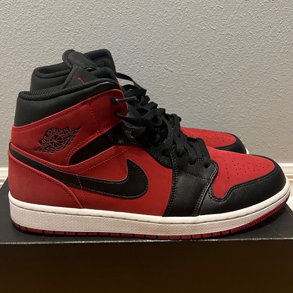 Nike Air Jordan 1 Retro Mid PS 'Gym Red'
 554724-610 - Picture 6 of 10